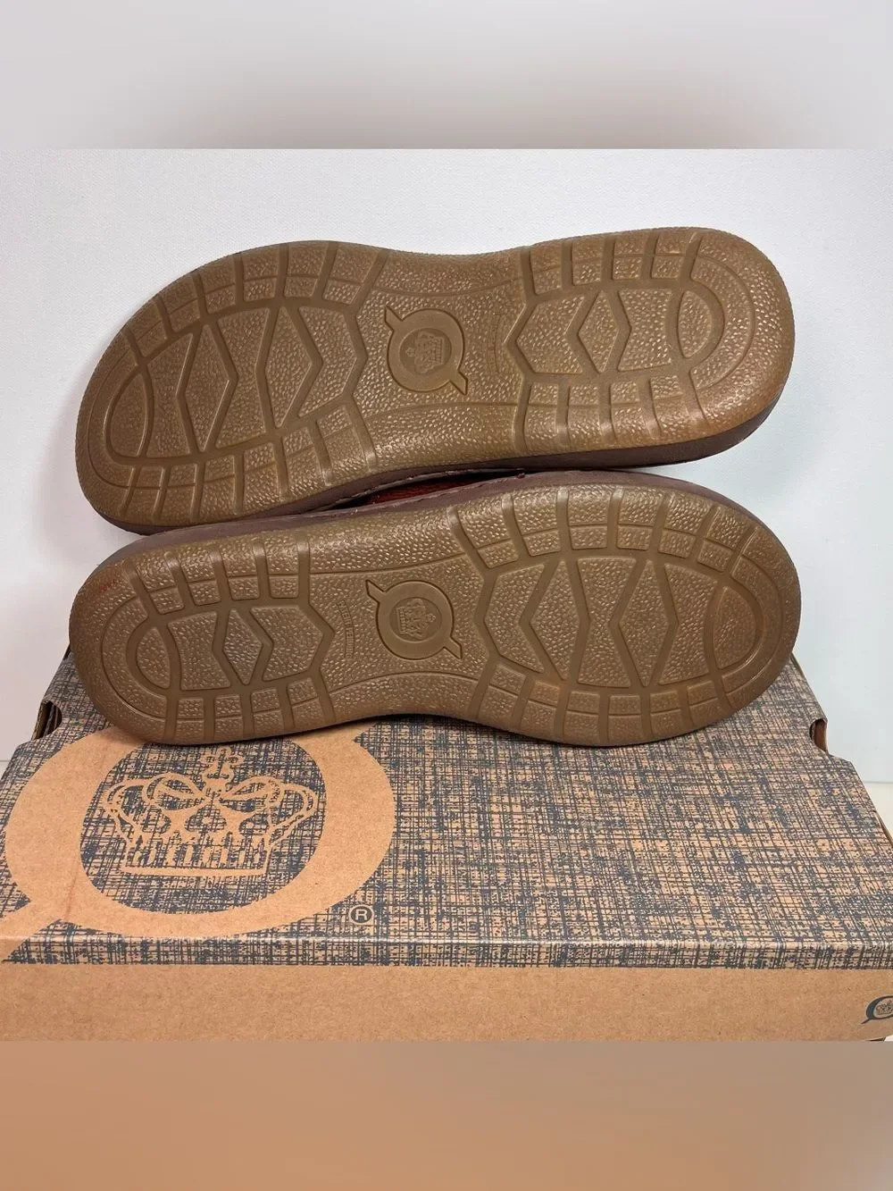 Born Mens Marco Full Grain Leather Slide Sandals